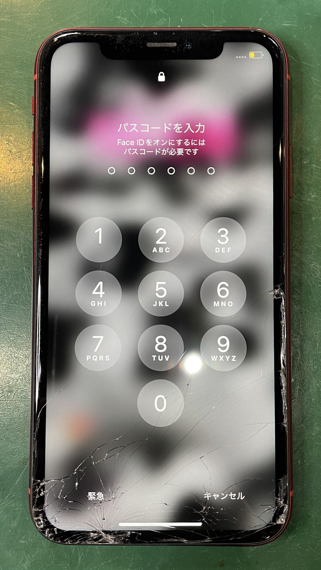 液晶が故障したiPhoneXR